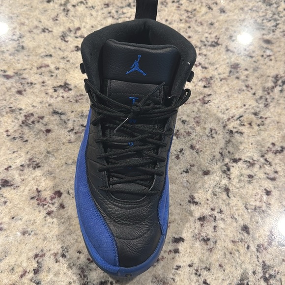 Black and blue Jordan 12 size 9mens - Picture 4 of 4